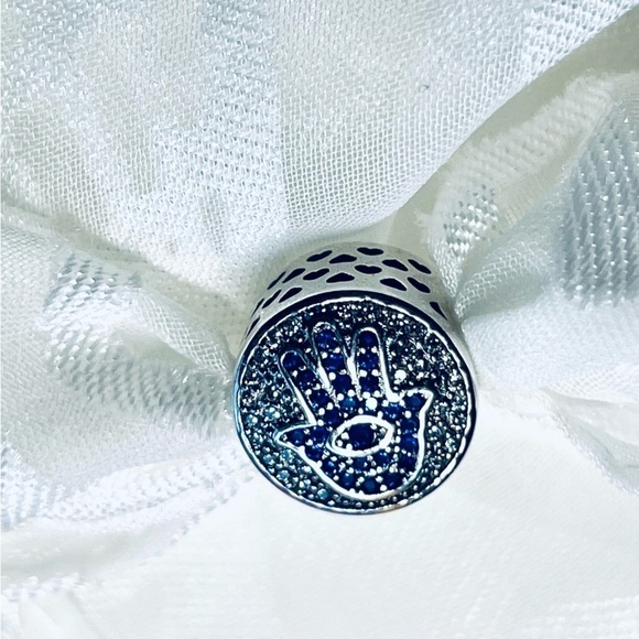 🧿 NWOT Blue Evil Eye Hamsa Hand Charm ✨ - Picture 4 of 11